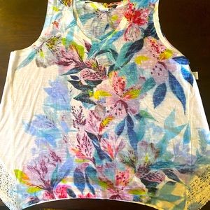 3 NEW WOMENS TANK TOPS